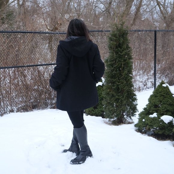 Ellabee Basic Women's Coat (Medium) - Picture 4 of 10